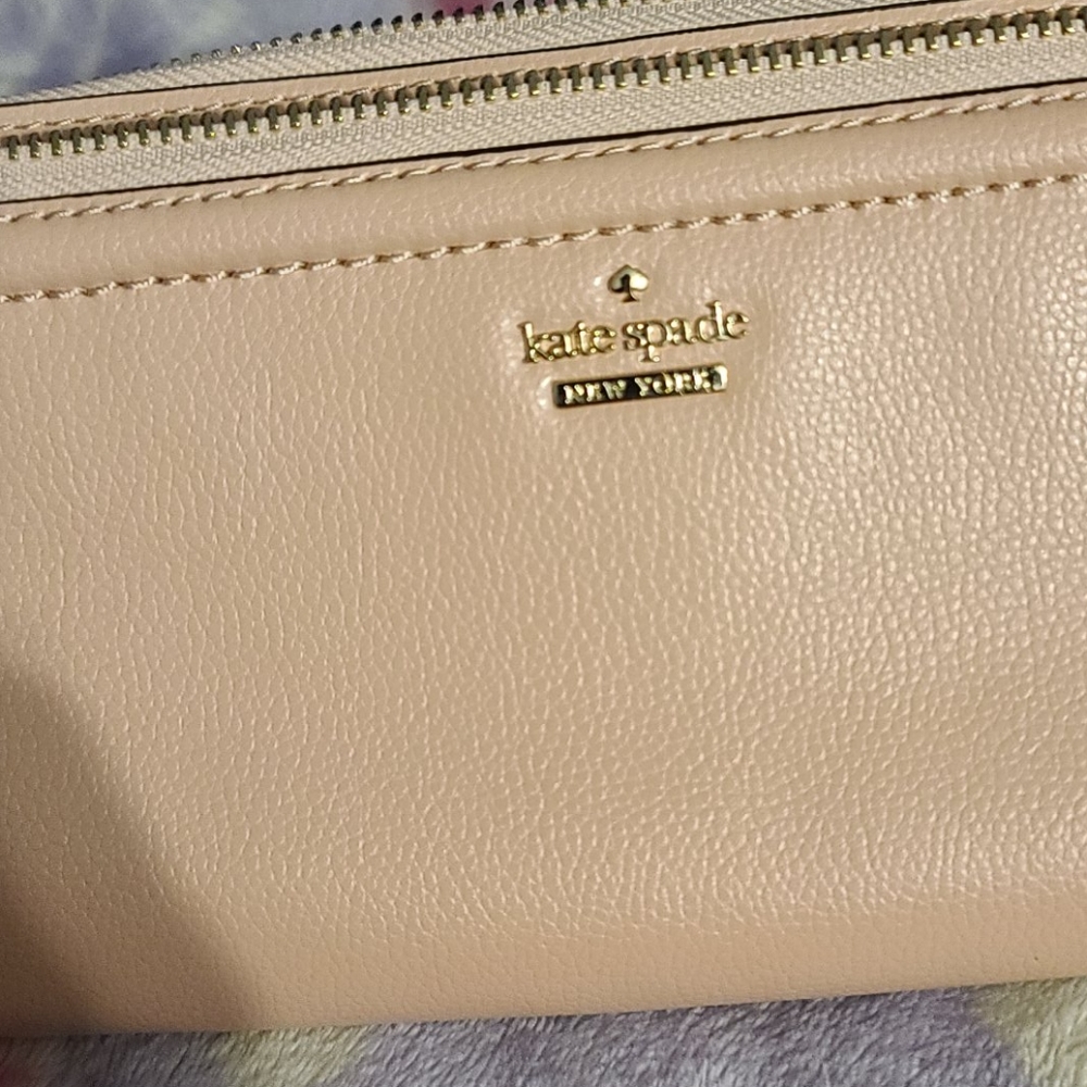 Wallet - Picture 2 of 4